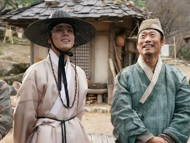 The movie "The Man Who Lived with the King" breaks out from the teaser