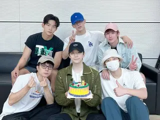 "2PM" celebrates the 15th anniversary of their debut with 6 members... A warm atmosphere that makes fans smile