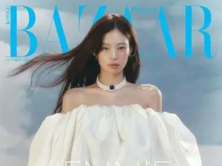 JENNIE is truly a pictorial expert... Her intense costumes are also perfect.