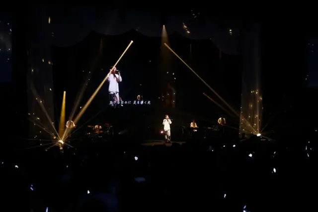 ※ライブ写真はパシフィコ横浜公演の写真。