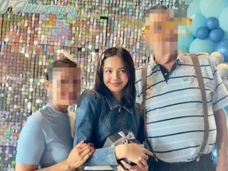 "BLACKPINK" LISA attends her adoptive father's birthday party... She is presented with a watch from a luxury brand whose CEO is her "rumored boyfriend?"
