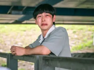 Im Siwan (ZE:A) once again undergoes an “unprecedented acting transformation” in “Boyhood”…Special training from dialect to 80’s dance