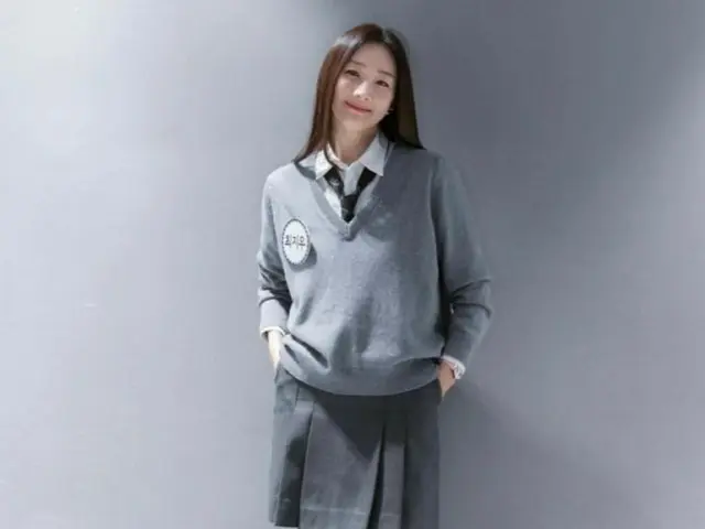 女優チェ・ジウ、「本当に48歳?」違和感のない制服姿を認証…「別格」童顔美女