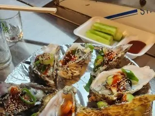 Seven raw oysters cost 20,000 won... Following Gwangjang market, controversy over rip-offs at Jongno food stalls = South Korean report