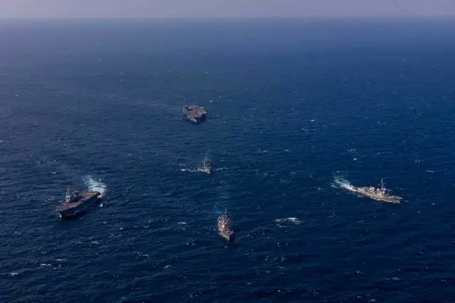 日米韓、海上訓練実施…米原子力空母「カール・ビンソン」も参加
