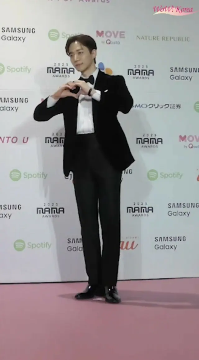 【WK動画】イ・ジュノ（2PM）＆チョン・ソミ、「2023 MAMA AWARDS」レッドカーペットイベントに出席1