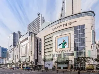 Lotte Department Store ranks in the top 10 of ``Global Innovative Department Stores'' = South Korea