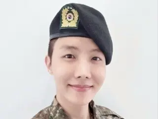 Military J-HOPE prepares to welcome the year of discharge... "Let's be happy with former spirit"