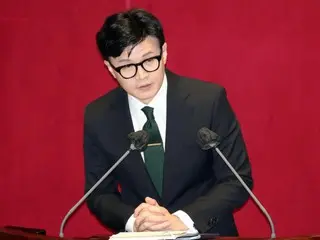 ``Next president'' favorability survey reveals ``very close race'' among leaders of ruling and opposition parties = South Korea