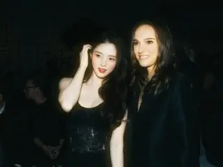 Actress Han Seo Hee and Natalie Portman take a mesmerizing photo... "Dreams do come true"