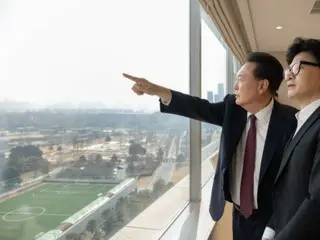 Ruling party leader announces pledge to build underground railways in Suwon today... also holds a meeting at a semiconductor site = South Korean report