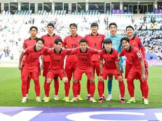 Korean national soccer team advances to the final four of the Asian Cup with consecutive comebacks = What did fans call their performance?