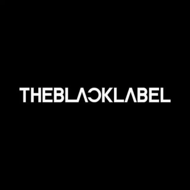 俳優パク・ボゴムら所属事務所「THE BLACK LABEL」、アイドル練習生画報撮影現場で墜落事故…スタッフ2人重傷