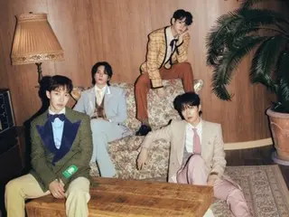 "Highlight", classic coolness...Good night version concept photo of 5th mini album released