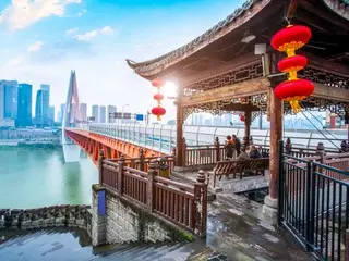 Man in his 50s stabs his former girlfriend to death in Chongqing, China = Chinese report