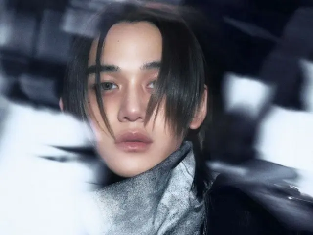 ルーカス（元NCT）、「Renegade」で自分だけのヒップホップを見せる…強烈でエネルギッシュなパフォーマンス