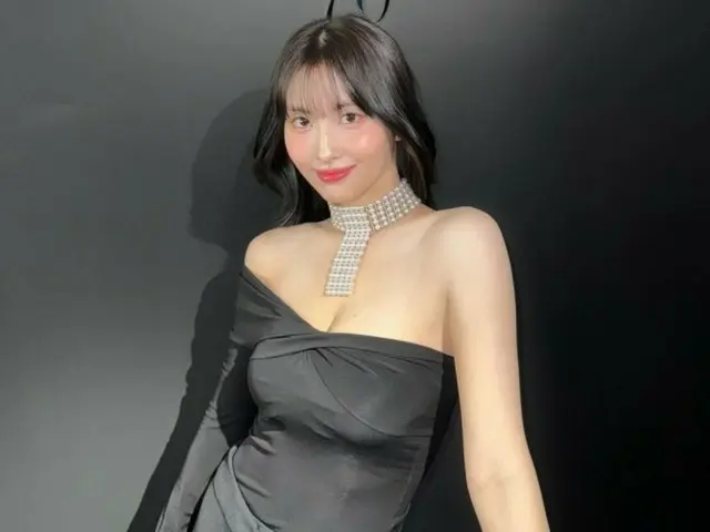 "TWICE" Momo, is this the first time we've seen such a glamorous figure? "Alluring S-line" captivates with her exceptionally sexy visuals