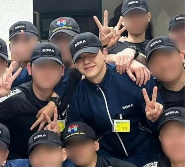 ソン・ガン、いっそう凛々しくなったビジュアル…訓練所最後の近況公開