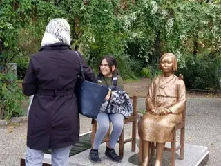 Berlin mayor suggests to Japan's Ministry of Foreign Affairs to "remove comfort women statues" ... Korean group in Germany says "they are succumbing to pressure"