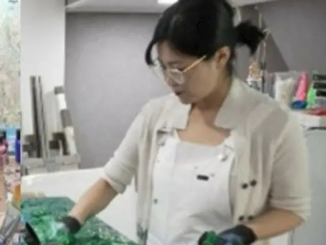 歌手ソルビ、画家としての日常を公開=「全知的おせっかい視点」