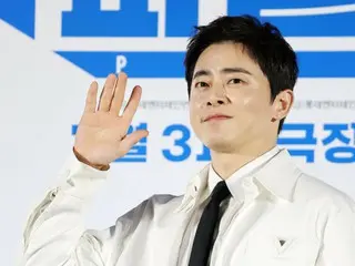 Cho Jung Seok of the movie "Pilot": "Even the other actors didn't notice me after I cross-dressed"