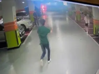 Another fire breaks out in underground parking lot... "Three dads" take part in firefighting efforts without hesitation = Korea