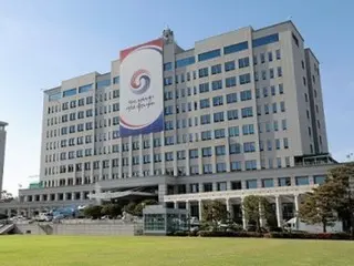 Presidential office refutes each and every bill pushed through by the opposition party, teasing the use of veto power... South Korea