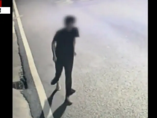 「順川女子高生殺害」犯行後、はだしで笑いながら歩く犯人の姿=韓国