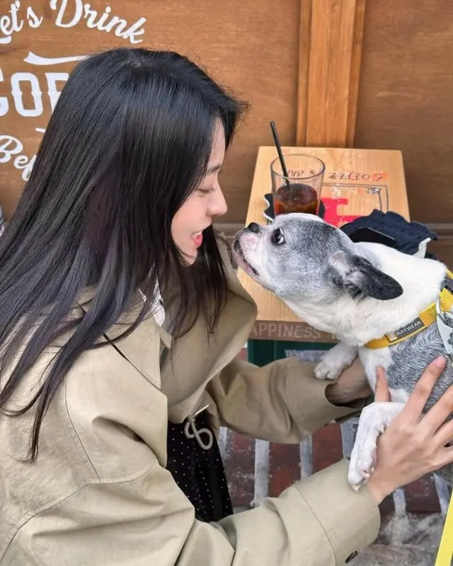 ソリョン（AOA）、“彼女風”写真大放出…長い髪をなびかせて“ときめく”美貌