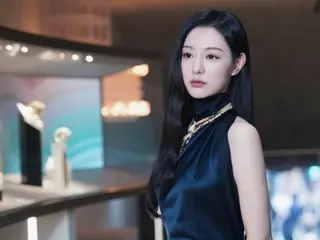 Kim JiWoo, the elegant queen of tears... in a beautiful dress