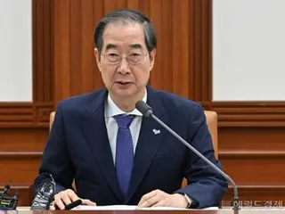 Acting President Han Deok-soo and Lee Jae-myung both request a meeting with Democratic Party leader, "We will consider it after dealing with pending issues regarding the national economy and people's livelihood" - South Korea