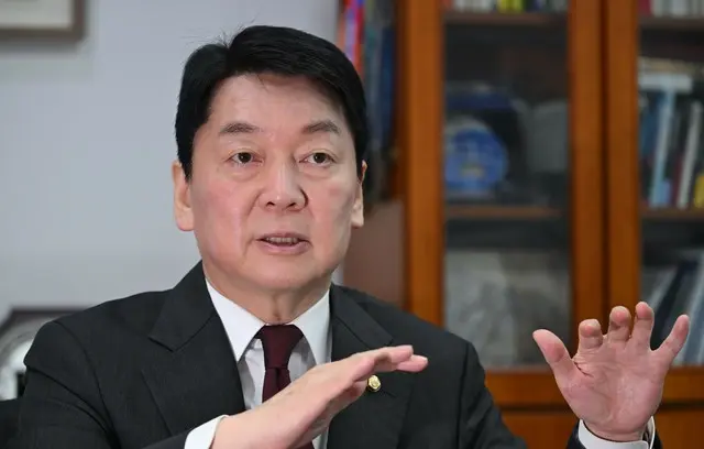 韓国与党議員「早期大統領選、私だけが李在明氏に勝つことができる」