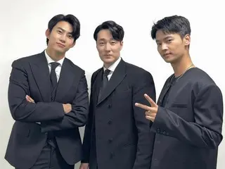 Actor So Ji Sub reveals behind-the-scenes photos from an event in Japan... Also includes a photo of him with 2PM's Taecyeon and VIXX's N
