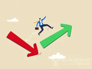 "90% crash" mantra, total deposit assets surge six-fold in two days, "unusual phenomenon"