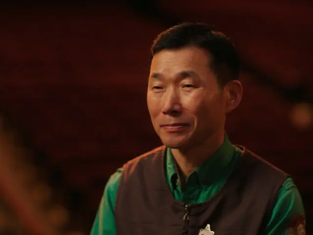 韓国生まれのパンダ、フーバオの“おじいちゃん”カン飼育員から『私の親愛なるフーバオ』日本公開に寄せたメッセージ映像が到着！