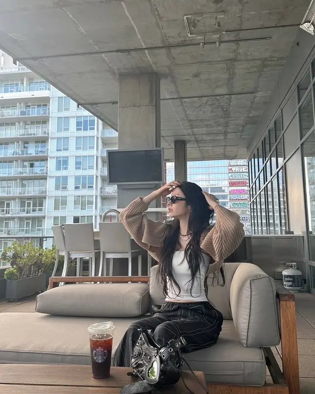 「T-ARA」ジヨン、離婚の痛みを乗り越えて旅立った近況…美しい魅惑のビジュアル3