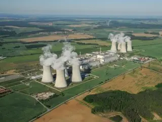 Korea Hydro & Nuclear Power to secure 26 trillion won order from Czech nuclear power plant...formal contract to be signed on May 7 (Korea)