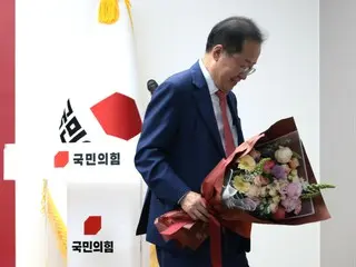 Hong Jun-pyo, who retired from politics, said, "I thought it would be ugly if I continued in politics" = South Korea