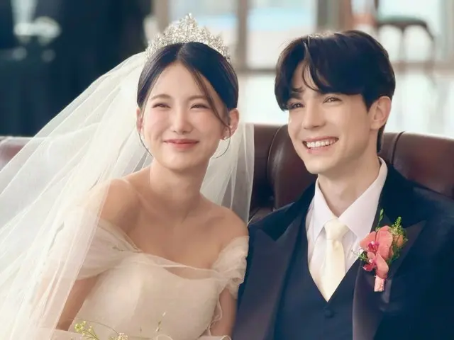 Kim Seoyeong and Robin Diana marry for green card? ...Because they love each other