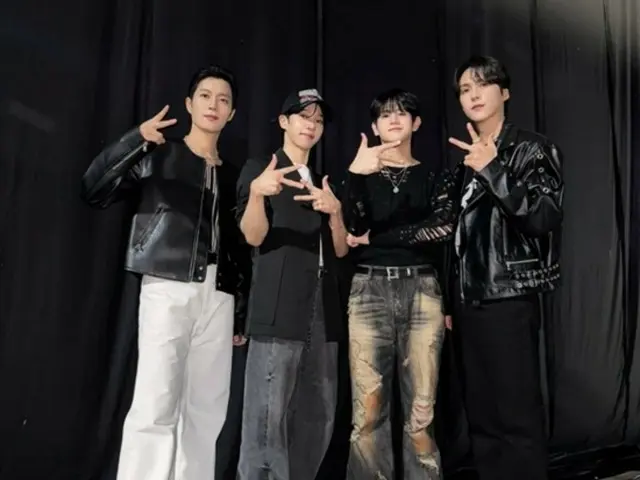 "HIGHLIGHT" completes 6th mini album promotions... Reaches the peak of their career again