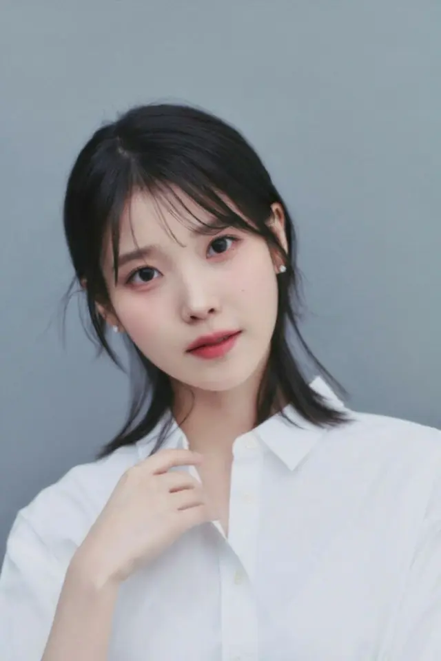 IU、5月にカムバック…チャウヌ（ASTRO）がMVカメオ出演で援護射撃