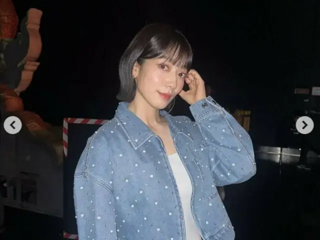 Park Shin Hye, short hair is great... jeans fashion suits her