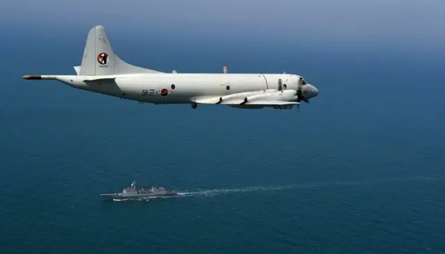 陸・空軍につづき「海軍」でも…哨戒機「墜落」で4人死亡＝韓国