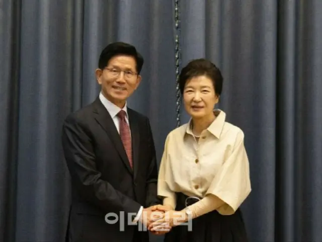 パク・クネ元大統領、今日大邱でキム・ムンス氏支援へ＝韓国