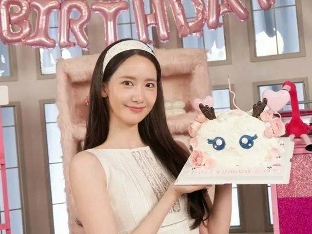 「少女時代」ユナ、女神の誕生日認証ショット…清楚な美しさが全開01