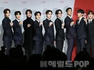 SEVENTEEN's 5th album initial sales exceed 2.52 million copies... Topping the album charts