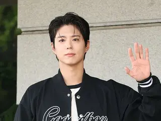 [Photo] Park BoGum greets the huge popularity of "Cantabile" with a smile