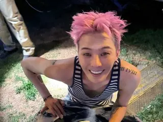 G-DRAGON transforms into pink hair...even more stylish!