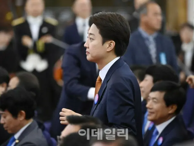 The reason why Rep. Lee Jun-seok attended President Lee Jae-myung's inauguration ceremony - South Korean media