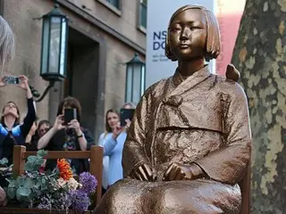 Korean civic group to permanently install "girl statue" in front of women's museum in Bonn, Germany